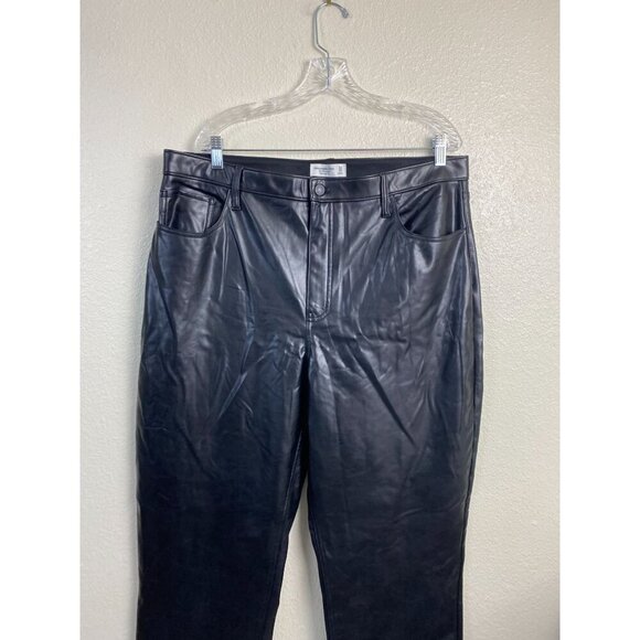 Abercrombie & Fitch The 90s Straight High Rise faux Leather Pants Plus Size 34 - Picture 12 of 13